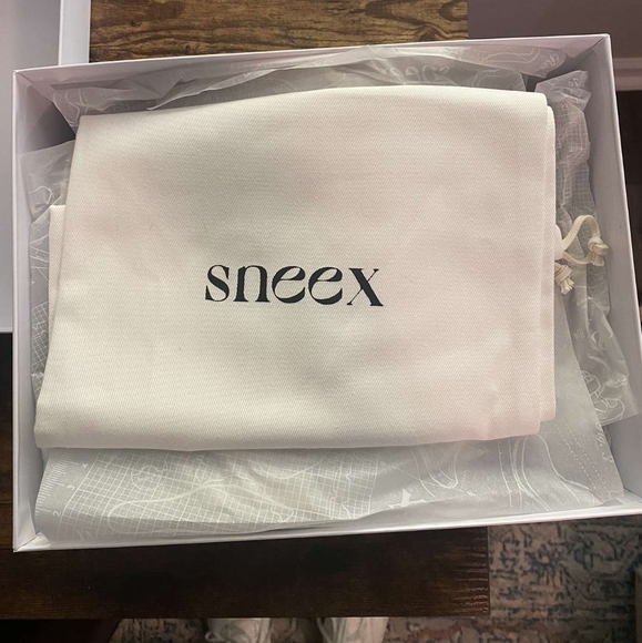 The Blake Sneex, size 8, NWT - Picture 11 of 12